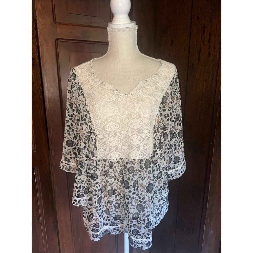 Womens Torrid‎ Shear Floral V-Neck Lace Boho Blouse Top Size 00 10/12 Lace Neck
